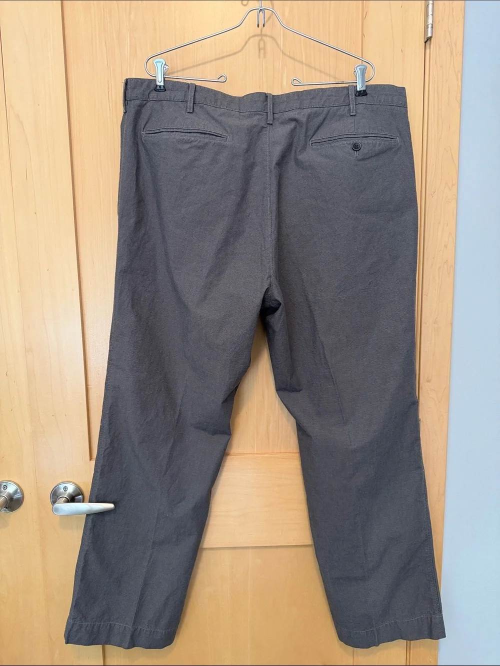 Banana Republic Men's Straight Chino Pants - Charcoal Gray Mini-Houndstooth